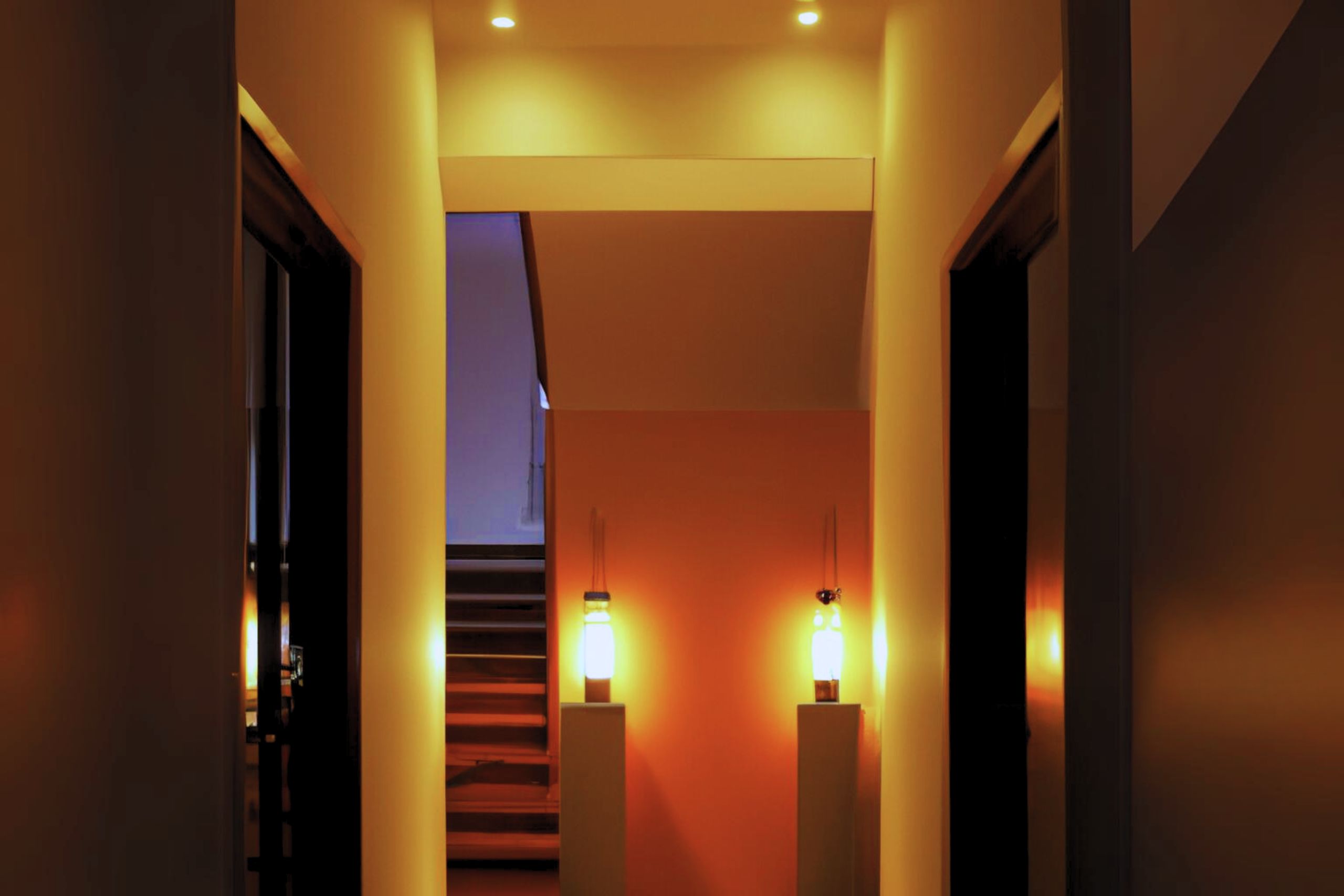 Illuminazione dell’ingresso di casa: tendenze di design 2024